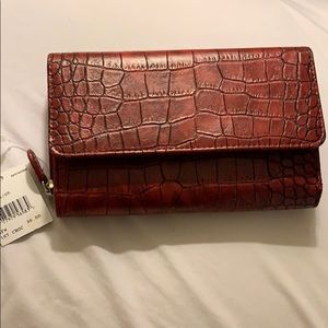 Red wallet